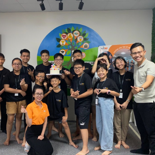 Khoá học GrowUp| Rèn tư duy lãnh đạo – thuyết trình – trưởng thành